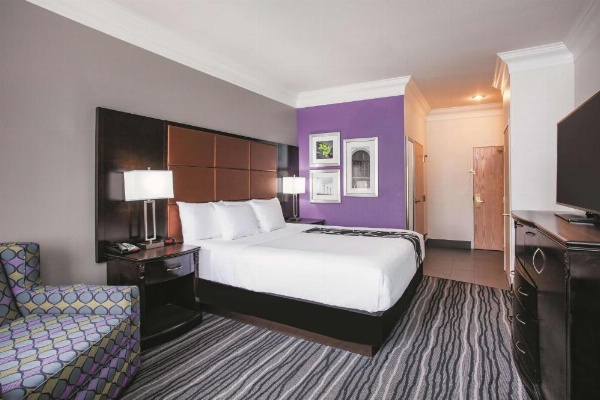 La Quinta Inn & Suites by Wyndham Dublin Pleasanton image 9